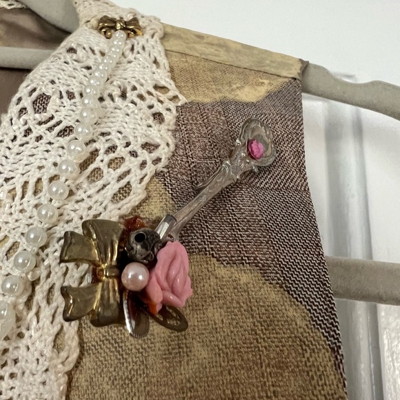 Vintage Cottagecore Handmade Vest – Heart & Lace Embellished – Small (XS-S-M) - Picture 6 of 8